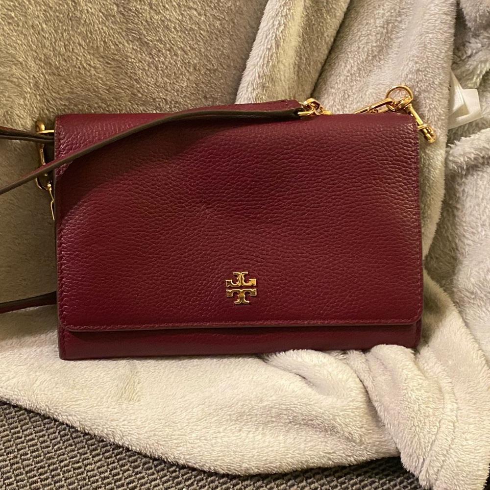 Tory Burch Carter Chain Wallet Crossbody